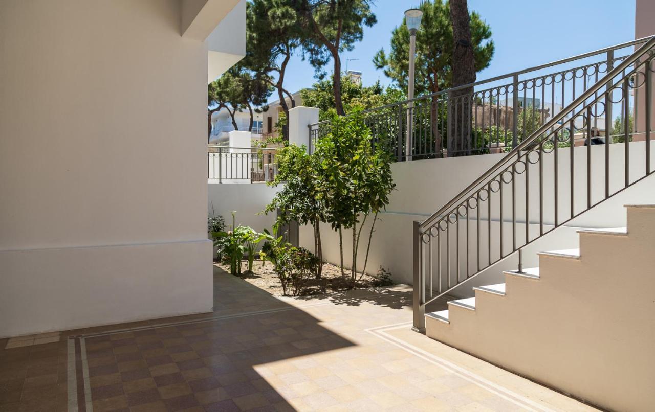 Angelana Luxury Apartments Rhodes City Bagian luar foto